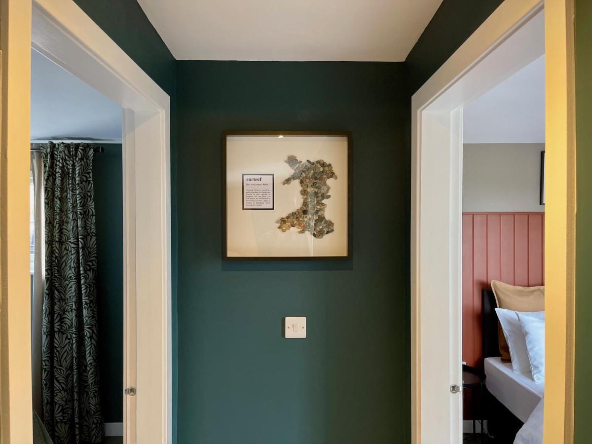 The Cabin@tyddynucha * Caernarfon